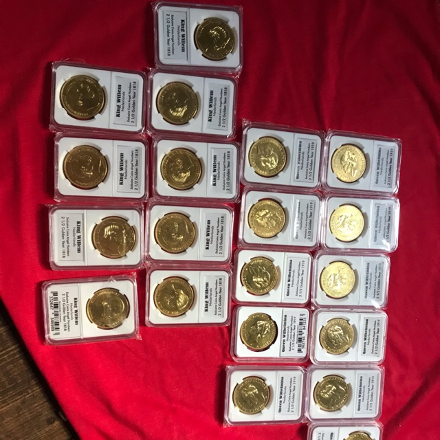 Koin Wilhelmina 1919 dan Willem 1818 perpasang