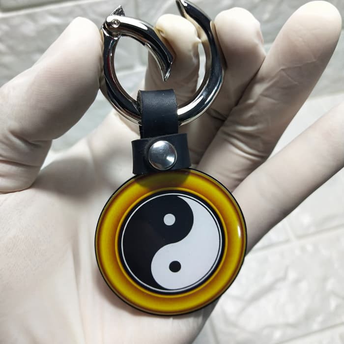 gantungan kunci yin yang