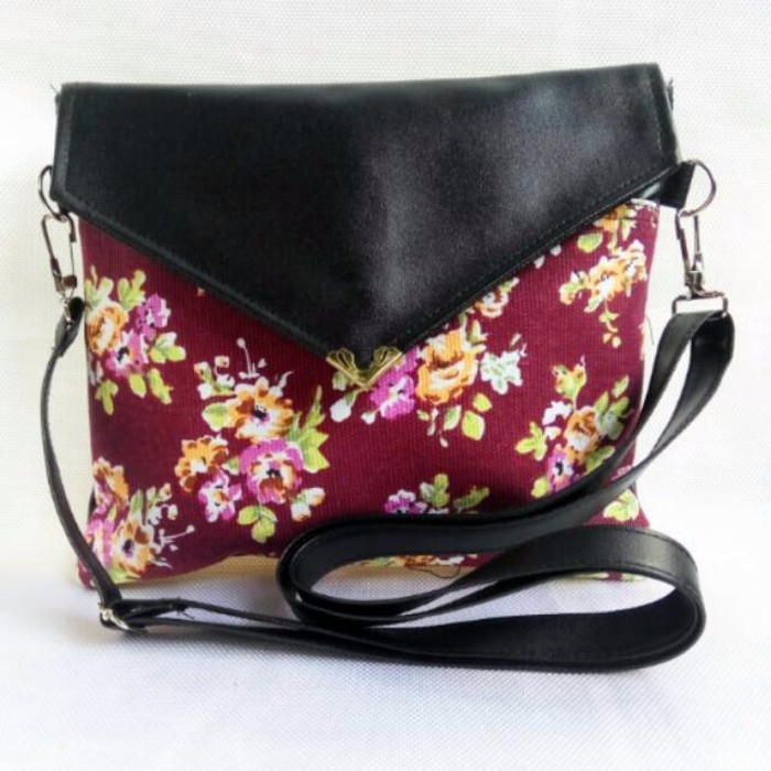 

BEST SELLER Slingbag amplop kekinian big flower maroon TERMURAH