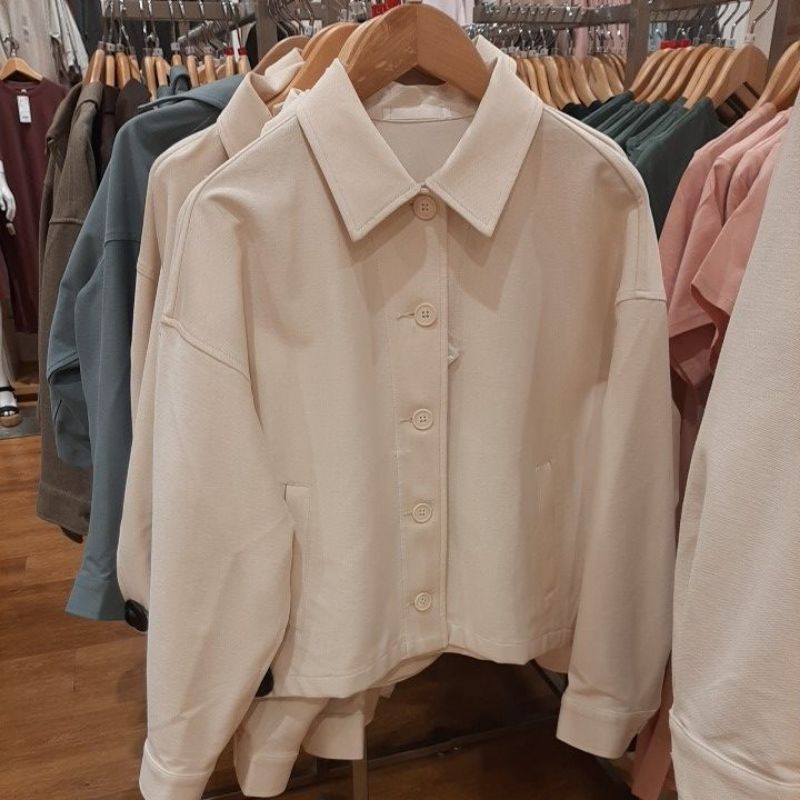 jaket wanita uniqlo jastip