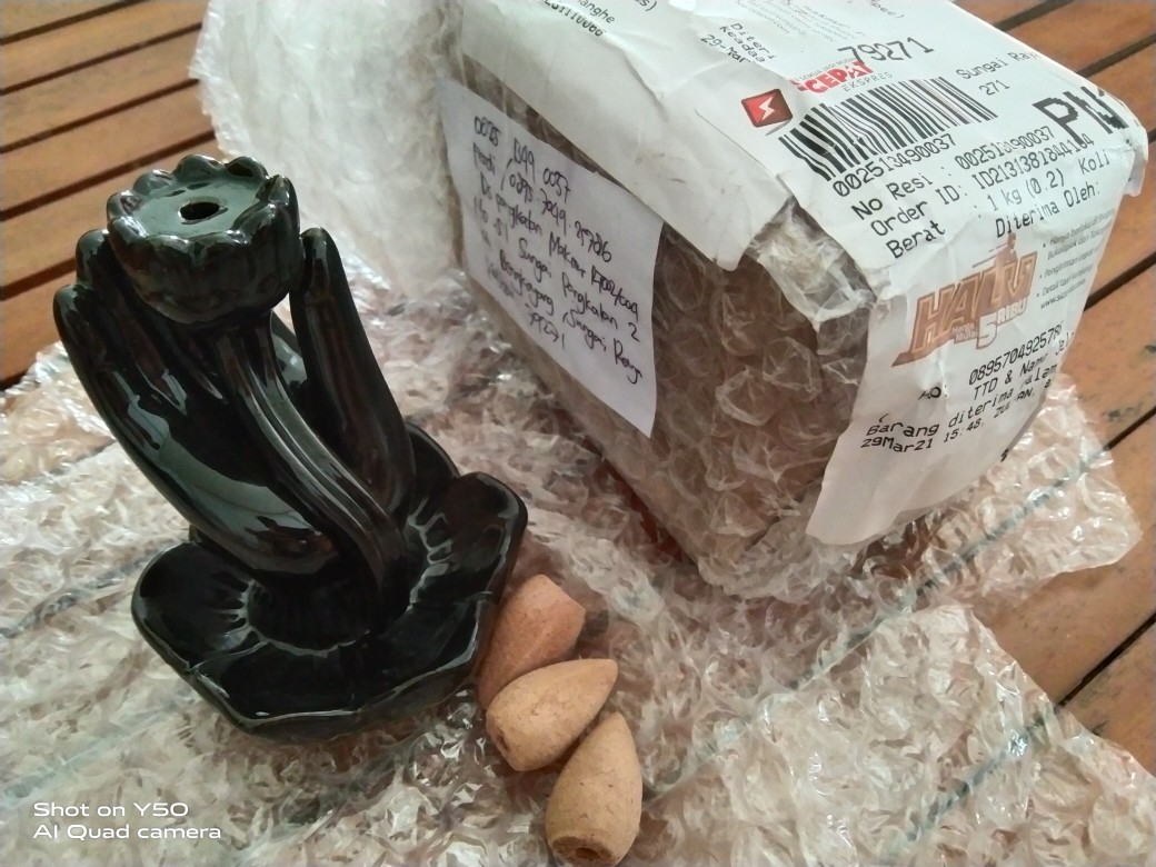 Tempat Dupa / Hiolo Hio Asap Ke Bawah Arus Balik Godhand