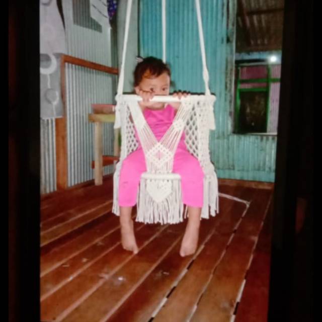 Ayunan gantung macrame