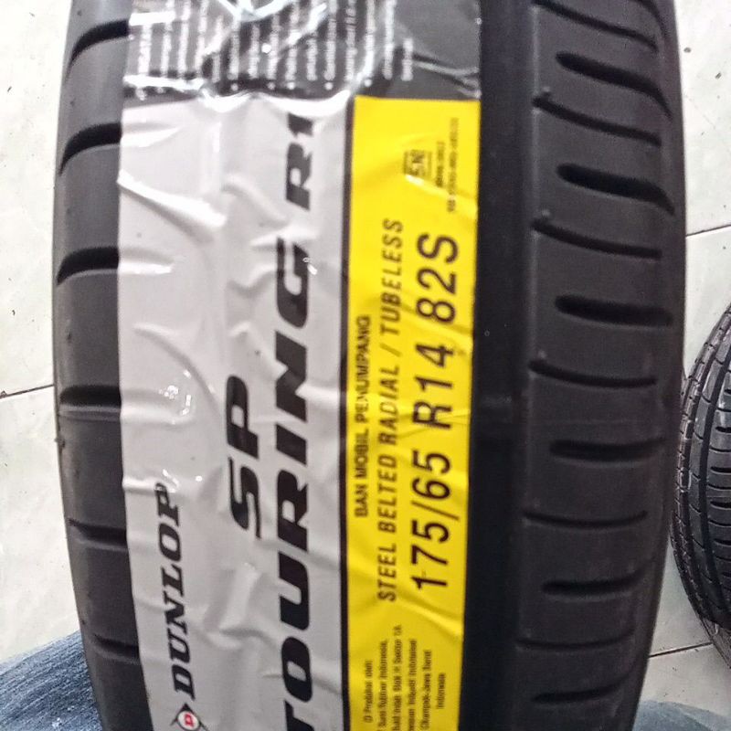 BAN DUNLOP 175-65-14 R1