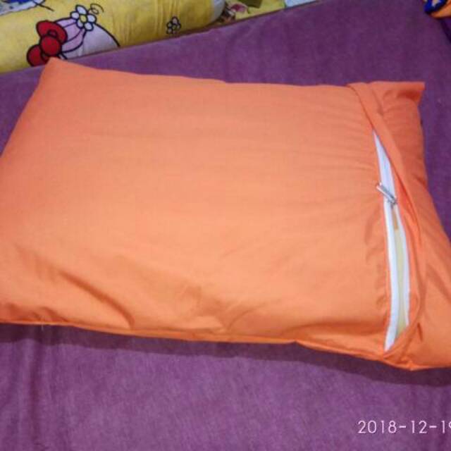 Sarung Bantal Waterproof Anti Air Model Resleting Sarung Guling Resleting Shopee Indonesia