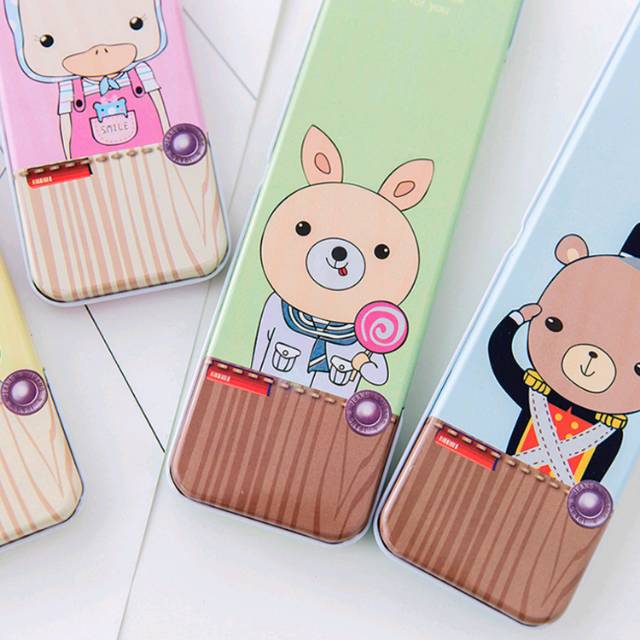 

Kotak pensil motif kartun