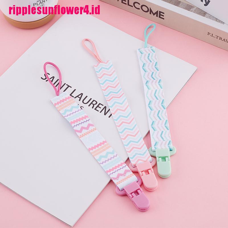 3pcs / Set Klip Penyangga Pacifier Dengan Bahan Plastik Dan Gambar Motif