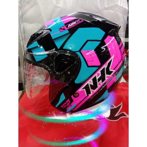 helm NHK R6 cube black pink tosca