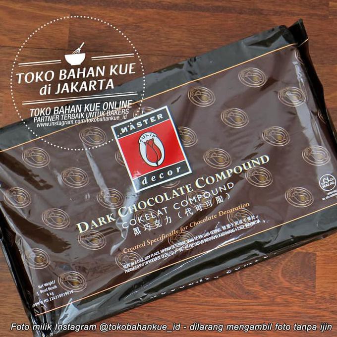 

Toko-Bahan-Kue- Cokelat Tulip Master Decor Dark Chocolate Compound Coklat Batang 5 Kg -Terlengkap-
