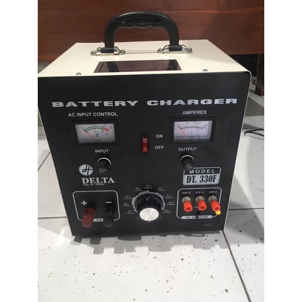 BATTERY CHARGER DELTA DT 330 F