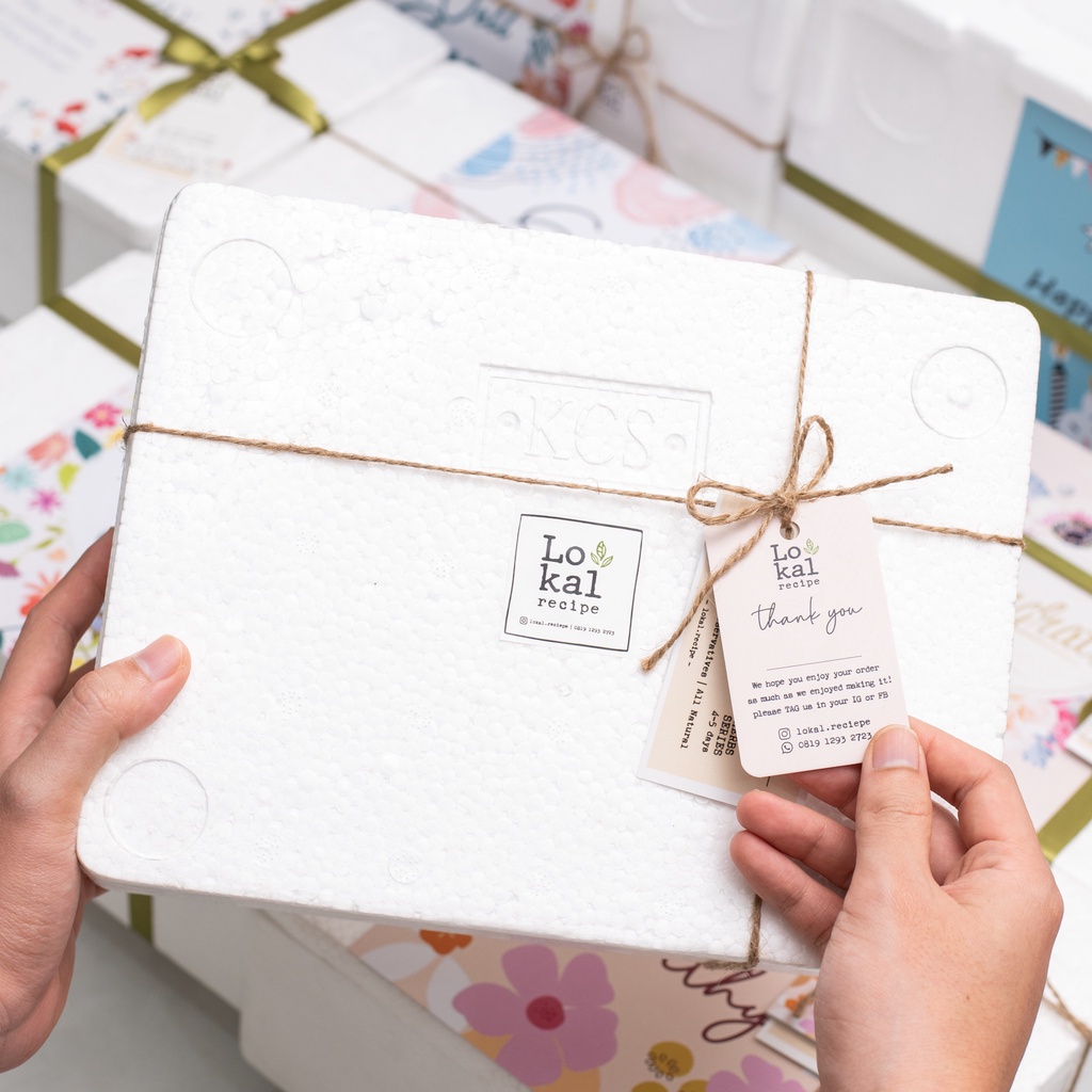

Box Sterofoam - LOKAL RECIPE - Packing tambahan untuk Paket Hampers Parcel Minuman sehat