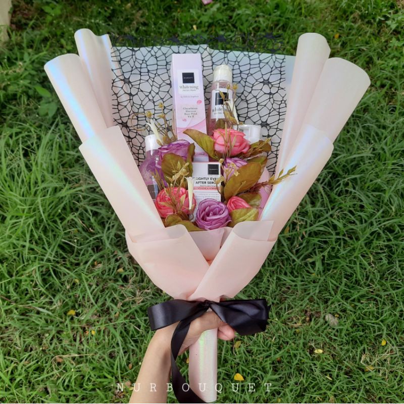 Scarlett Whitening Bouquet / Buket Scarlett Whitening / Skincare Bouquet
