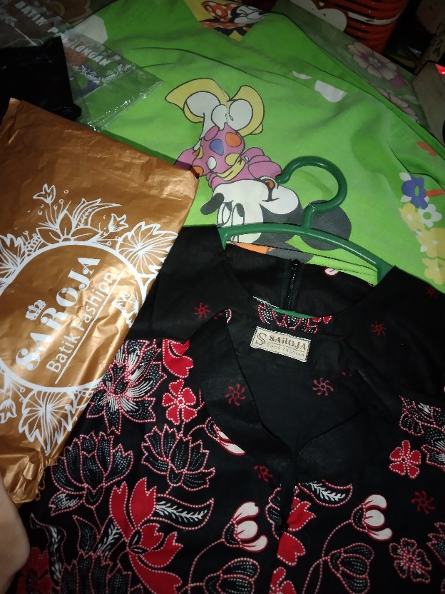 Batik Couple Keluarga Sania Ruffle Ori Ndoro Jowi Dnt Motif Sakura Merah