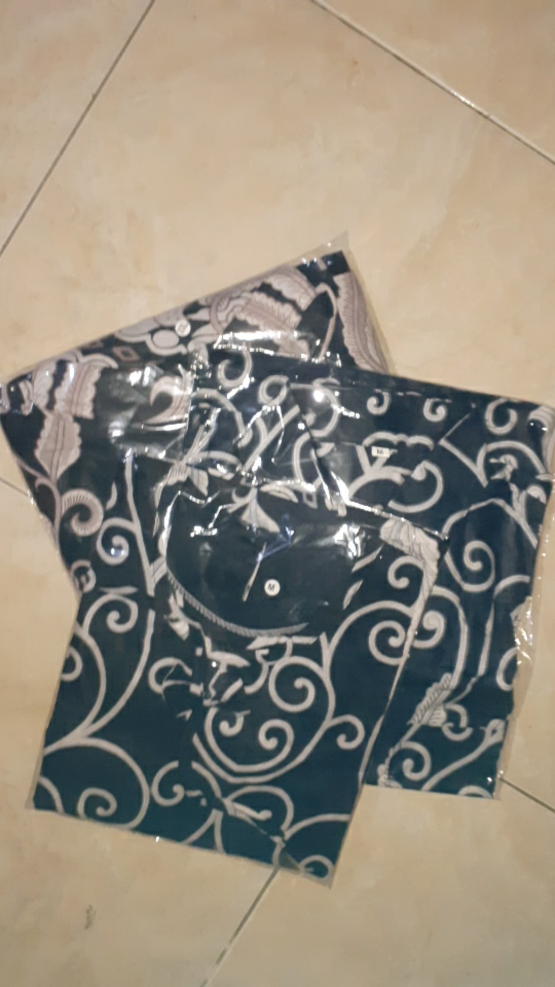 Bisa Pisah Batik Couple Keluarga Sania Ruffle Ori Ndoro Jowi Dnt Motif Ulir Putih Termurah