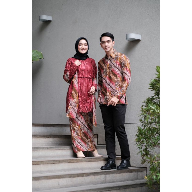 SET BATIK COUPLE RORO MAROON (KEMEJA, ROK, TUNIK RORO MAROON)
