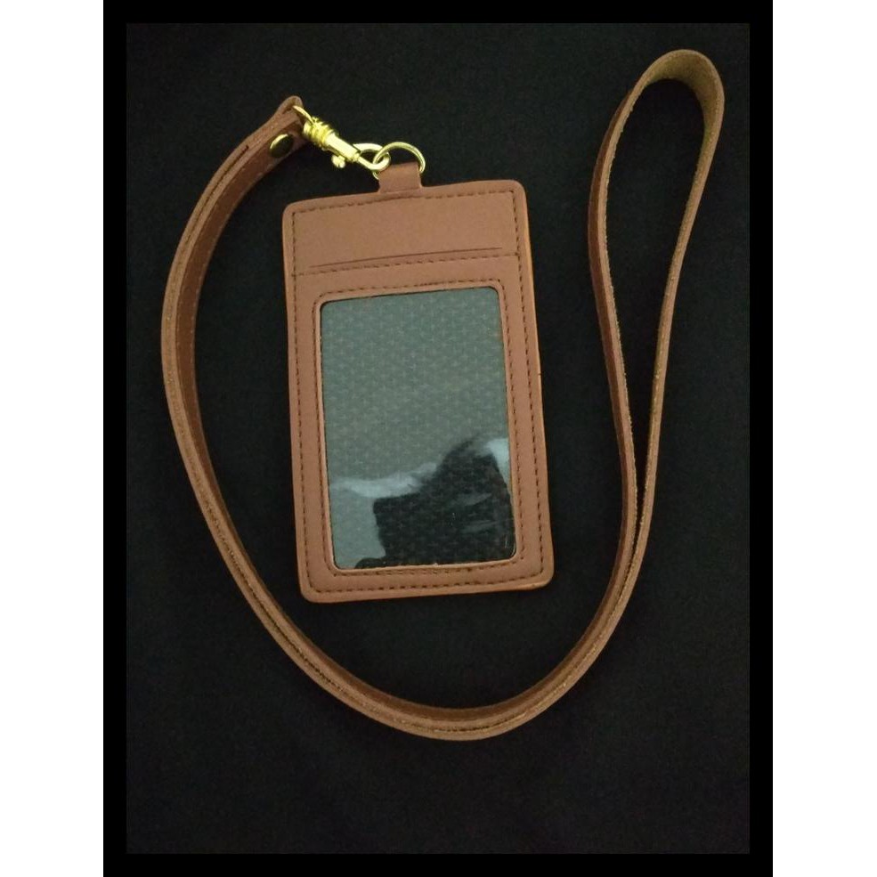 

Name Tag Id Card Holder Tali Kulit Coklat 4 Slot Card Kwalitas Bagus Terbaru