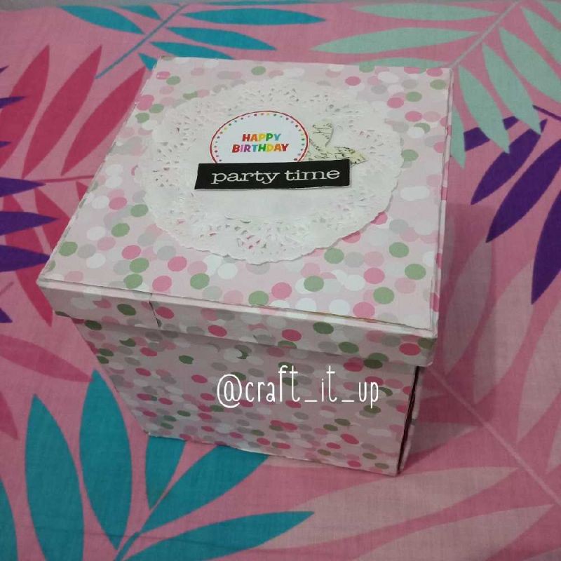 

Exploding Box [ Kado cowok cewek ultah wisuda anniversary pernikahan gift box ]