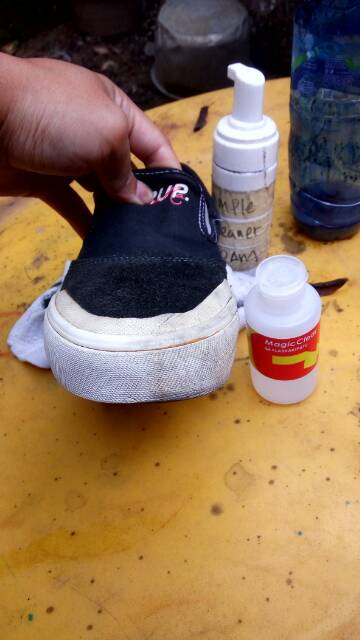 Magic clear atau soft remover penghilang noda sepatu