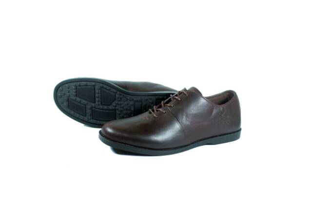 SEPATU KANTOR KULIT ASLI WOLF MALAMUT LOW BROWN