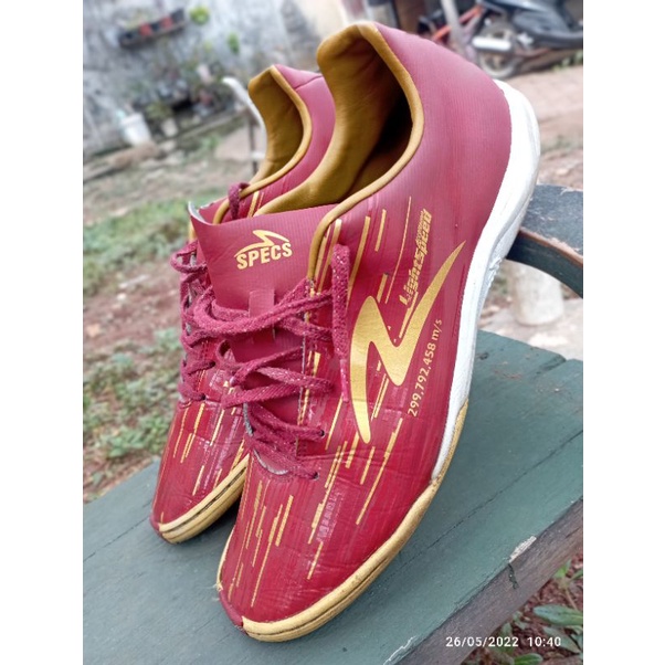 SEPATU FUTSAL LIGHTSPEED REBORN MAROON IN