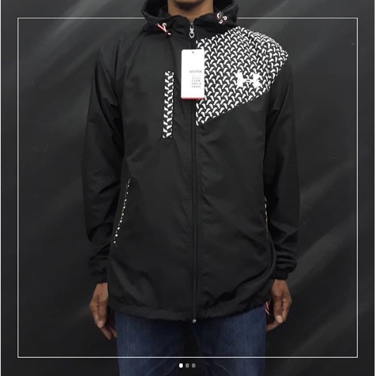 Jaket Parasut Sport UNDER ARMOUR Mtf 3 Saku (Waterproof)