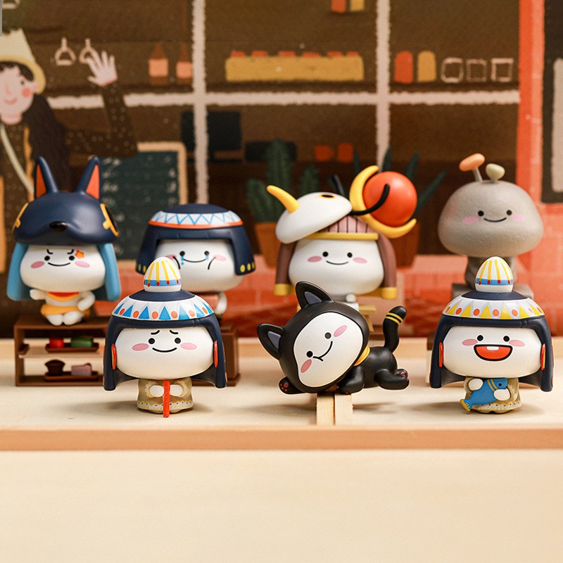 Pajangan Figuran Mainan Pentol Quby Star Moly The British Museum Original