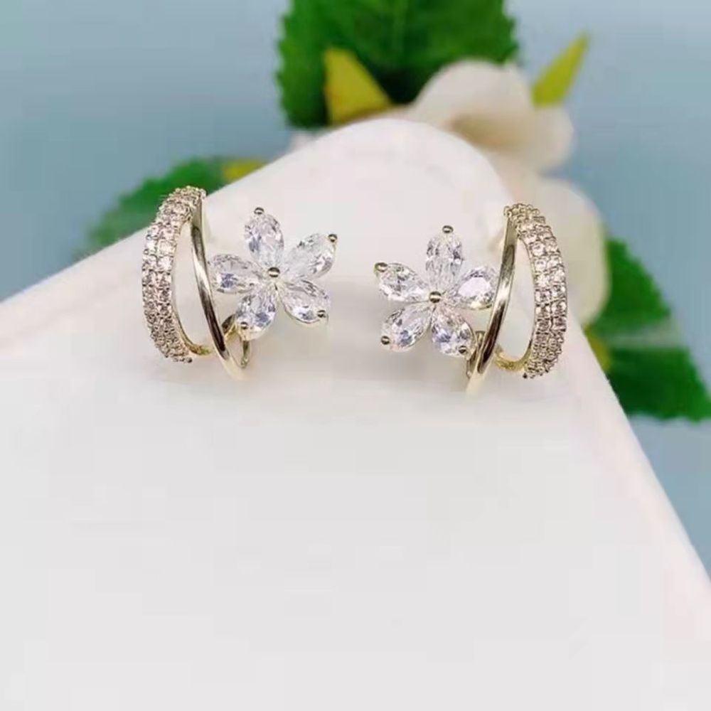 Anting Tusuk Desain Bunga Hias Zirconberlian Gaya Trendy Untuk Wanita