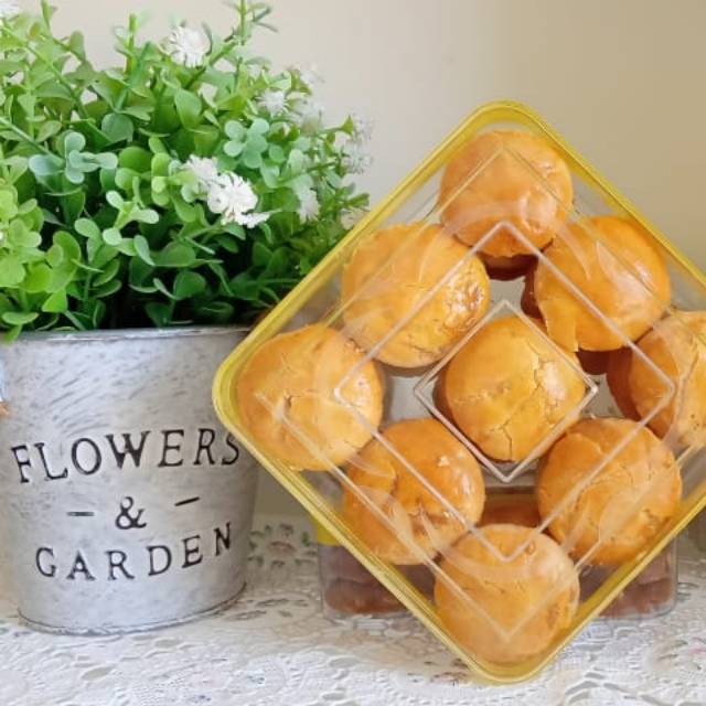 

Nastar mumtaz bakery