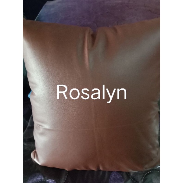 SARUNG BANTAL SOFA IMITASI/OSCAR.