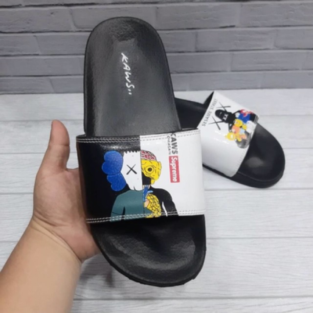 [BISA COD] Sendal Slip On KAWS Pria &amp; Wanita