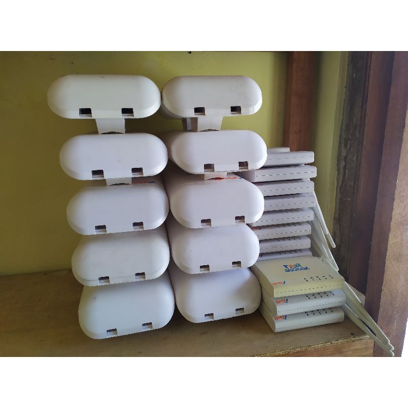 Modem Wifi Outdoor Indoor Satu Set BOLT TITAN BL400 BL401 Sudah Unlock 4G LTE Support Untuk Kartu Telkomsel Byu Dan Smartfren
