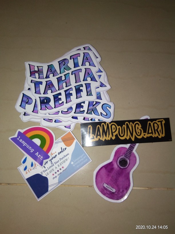 Stiker Harta Tahta Siapa(bisa Custom Bebas Tulisan Apa Saja)
