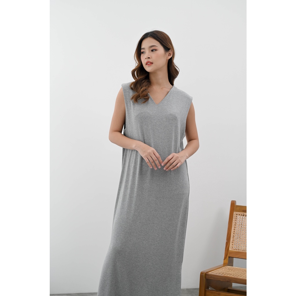 IMMI - Emily long maxi knit dress / terusan rajut panjang wanita (538 Kinni)