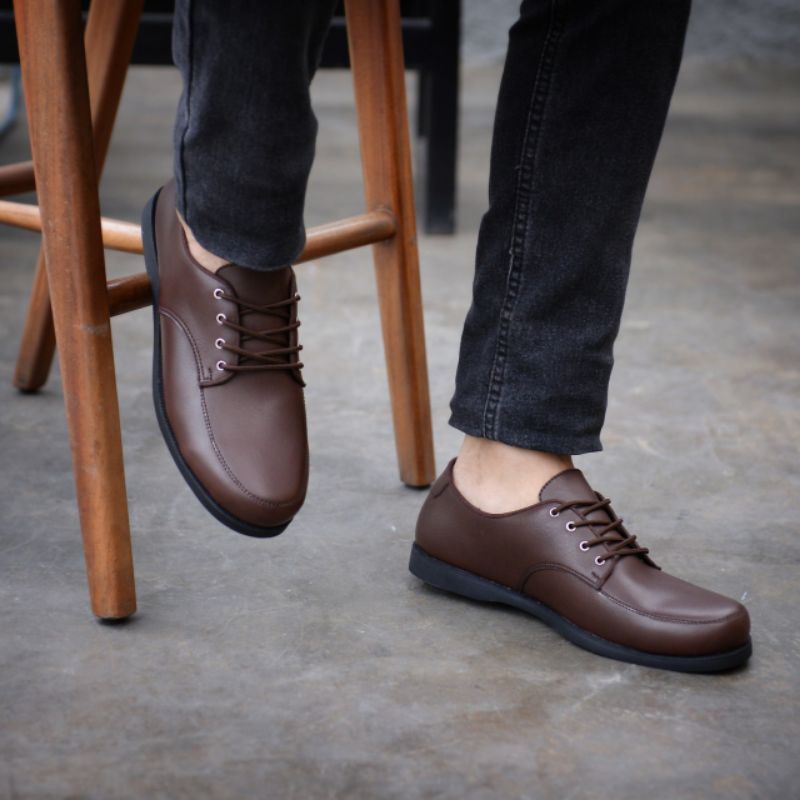 SepatuFormal Pantofel pria Resmi Formal Hitam Brown Casual Kasual Kantor Kuliah Kondangan Gereja Kerja PNS Guru Murah  CV4001