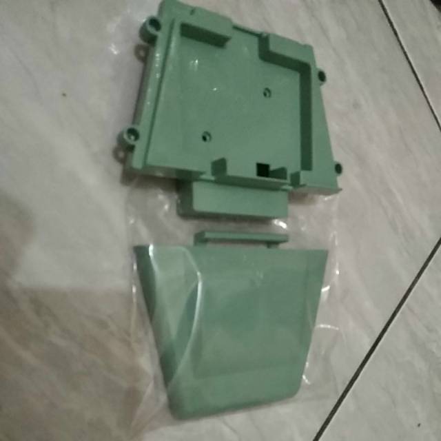 1:12 Mn D90 part cap mesin dan bak baterai