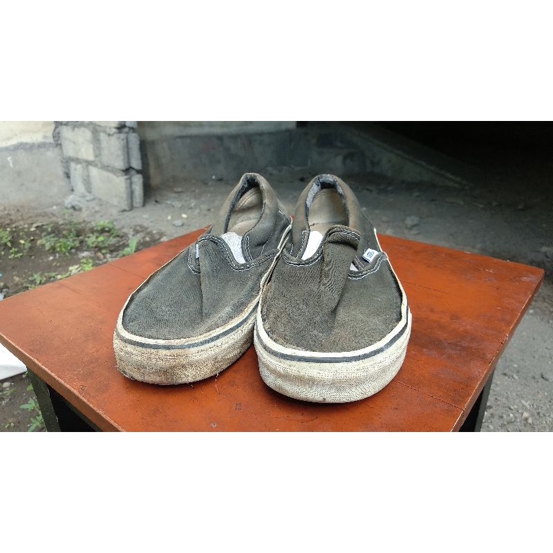 Sepatu Vans Authentic original 100% UK 38 second bekas pakai