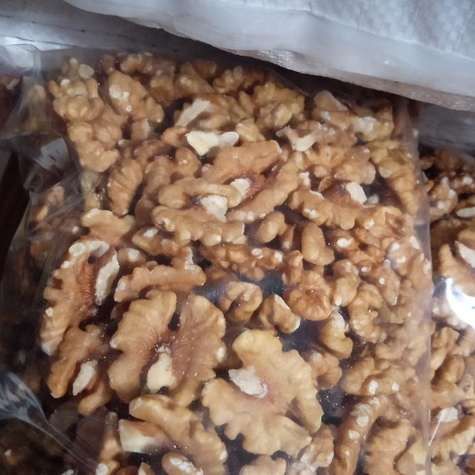 

\"\"\"\] walnut manis siap makan 1 kg