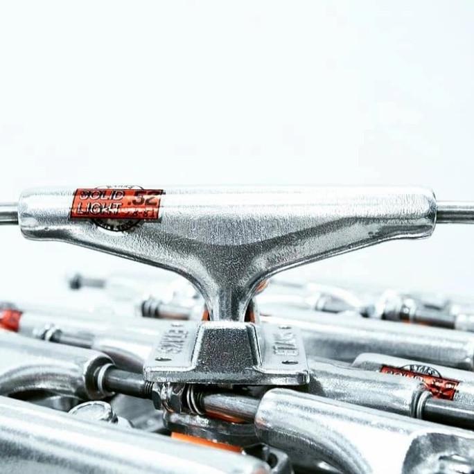 Etaks Truck Solid Light