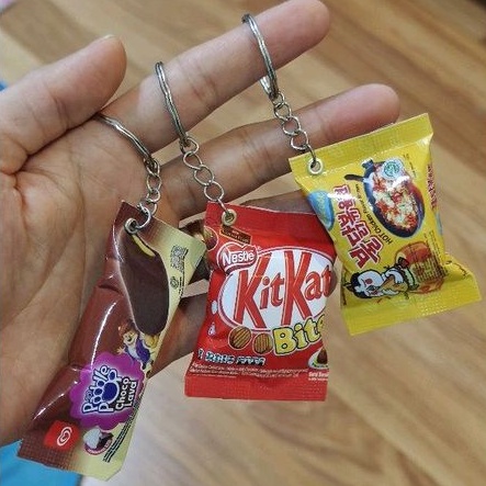 Gantungan kunci miniatur snack souvenir lucu dan cantik