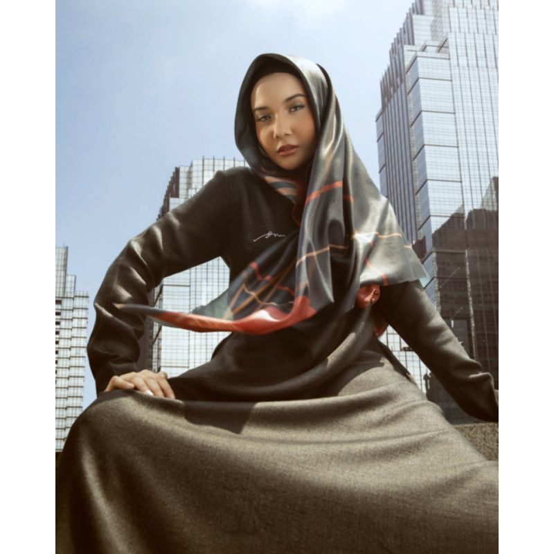 Deenay X Zaskia sungkar Metro Red