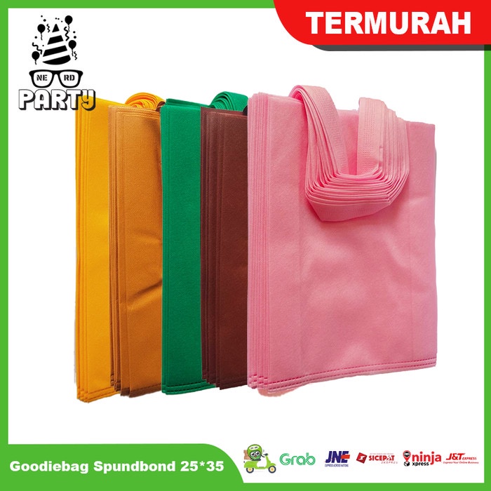 

Goodie Bag Spundbond 25 x 35 / Tas Spundbond / Tas Pesta / Tas Belanja