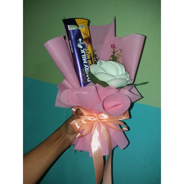 

[0005QV] Q'Vavili Bouquet Buket valentine | Bouquet Buket coklat Cadbury Silverqueen