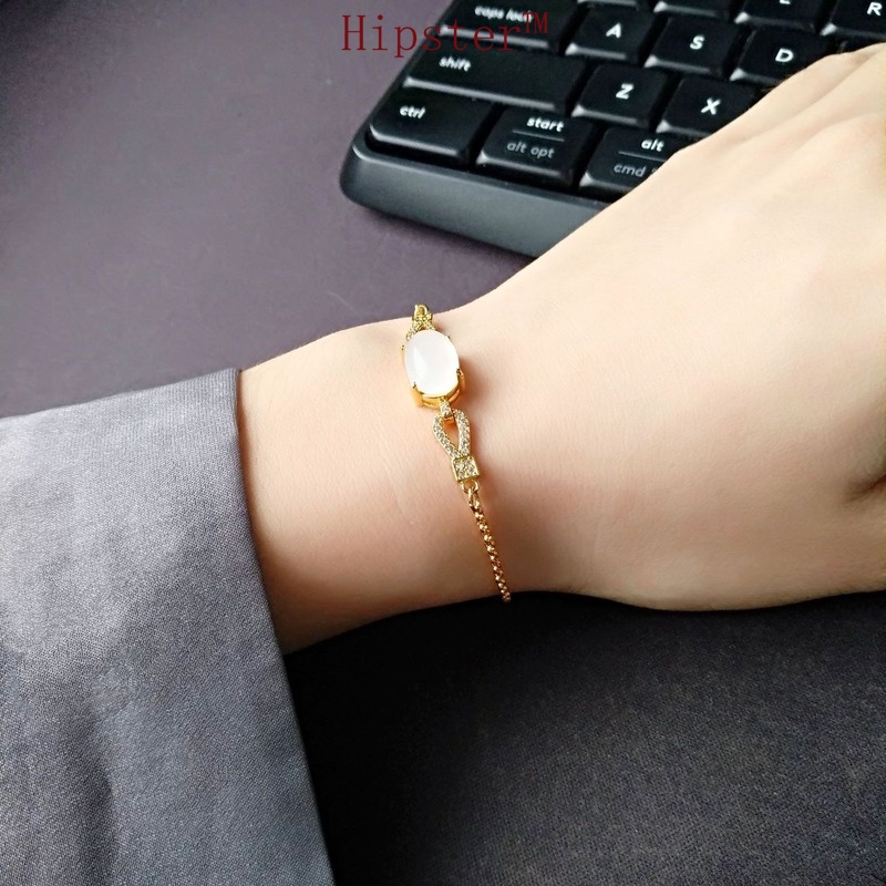 New Retro White Jade Elegance, Fashion, Simplicity Gold Bracelet