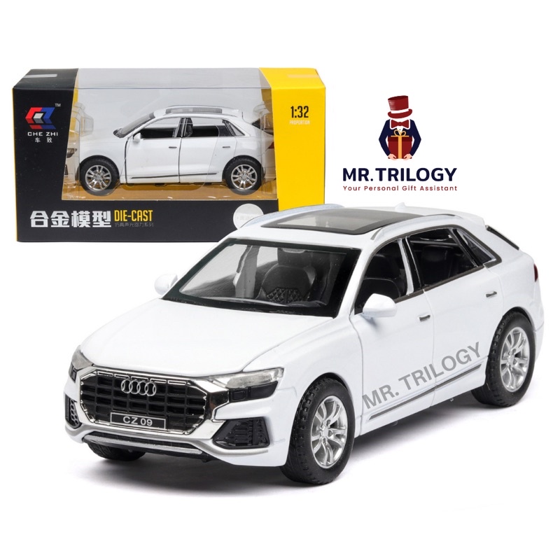 Diescast Mobil Audi Q8 Miniature 1:32 Berkualitas Kado Hadiah Mainan Anak Laki2