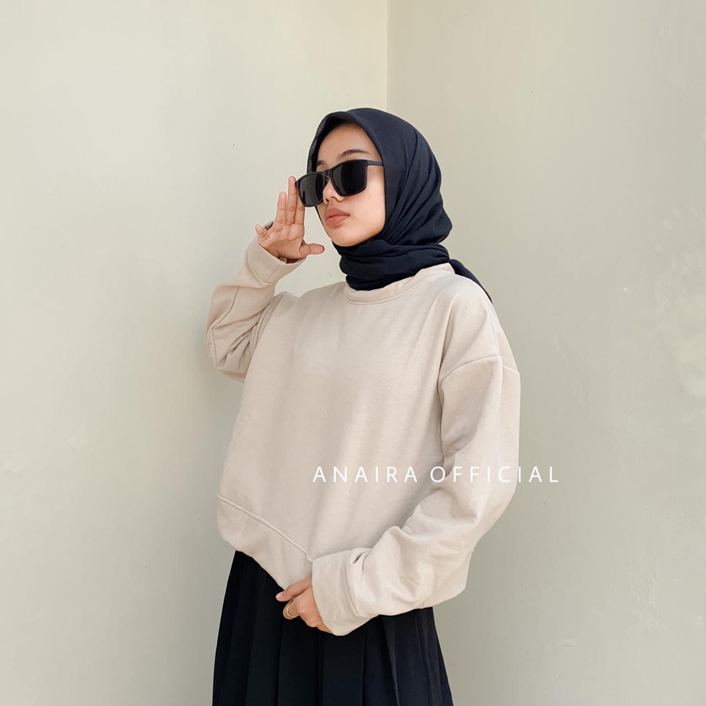 SWEATER BASIC CROP OVERSIZE WANITA