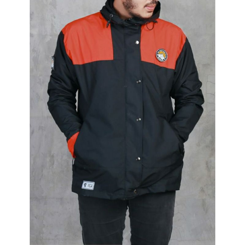 JAKET GUNUNG PRIA / JAKET OUTDOOR MURAH / JAKET PRIA ANTI AIR / JAKET GUNUNG / JAKET WATERPROOF