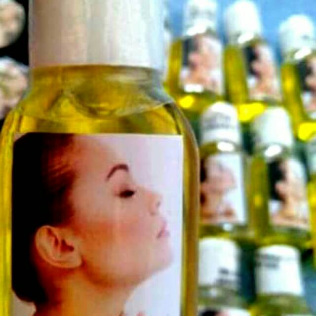 Toner leher membersihkan kulit dari kotoran dan menghilangkan bintik hitam