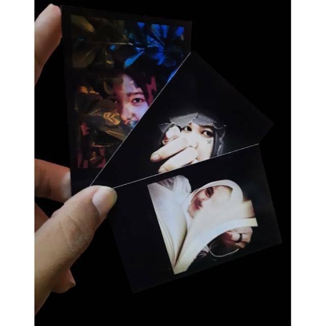 Cetak Foto Polaroid Background 2R Glossy 210Gsm