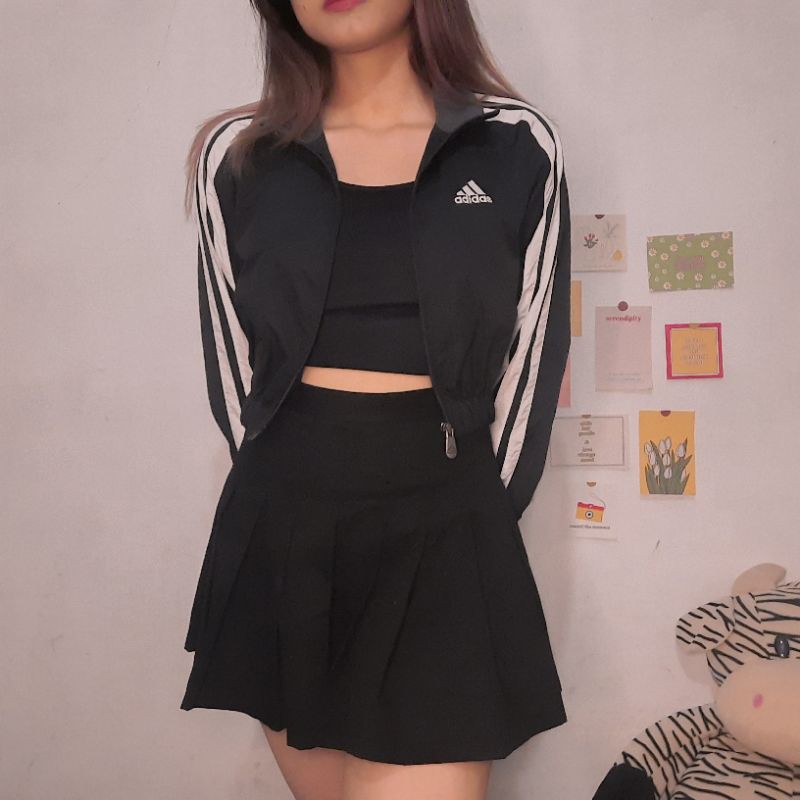 Thrift Black Crop Jacket "Adidas"