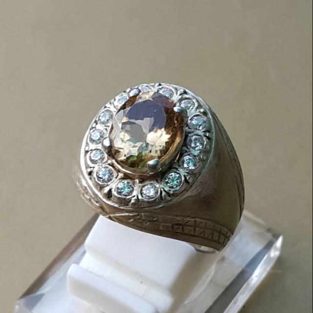 Natural heliodor beryl 2.13 cts