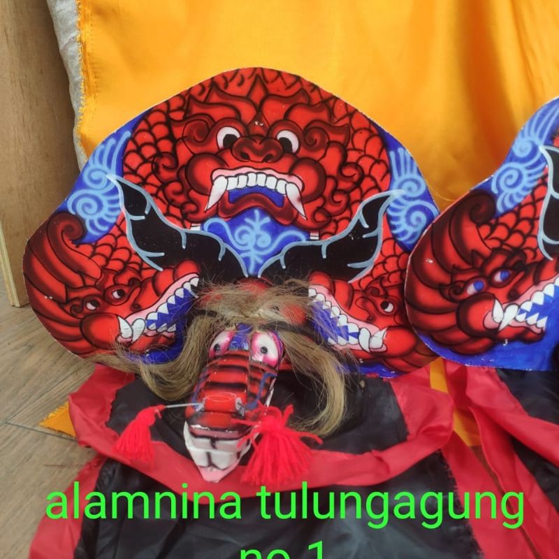 barongan kayu anak no 123 ada gondel dan gongseng klinting. kuningan